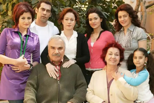Məşhur “Yaprak dökümü” serialının aktyoru ölümdən dönüb - FOTO/ANBAAN VİDEO