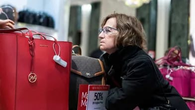 Nəhəng pərakəndə satış şəbəkəsi 2350 nəfəri işdən çıxarır