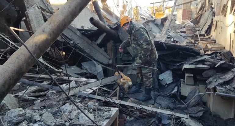 Binəqədi rayonunda baş vermiş partlayış nəticəsində ölənlərin sayı artdı