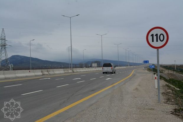 Ödənişli yolda maksimum sürət həddi və radar nişanları quraşdırılıb - FOTO