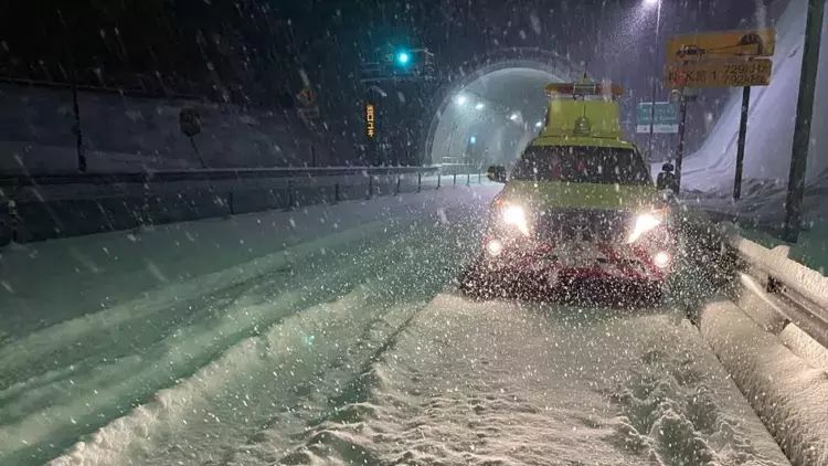 Yaponiya uçuşlar və qatar xidmətləri ləğv edildi