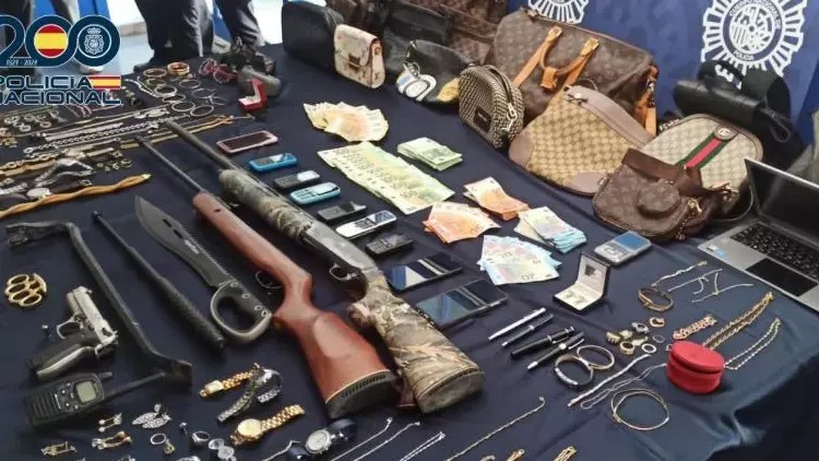 Keçmiş hərbçilərdən ibarət dəstənin qarşısı alınıb