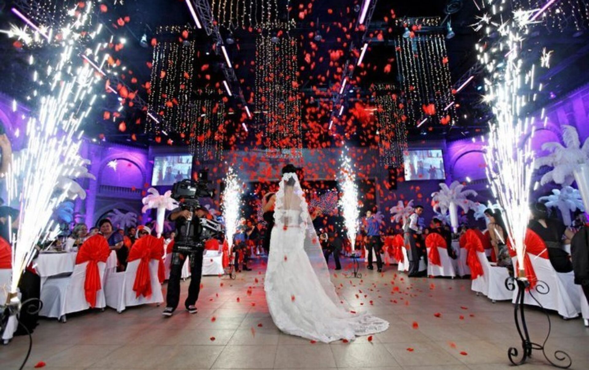 Azərbaycanda qadın getdiyi toyda vəfat etdi