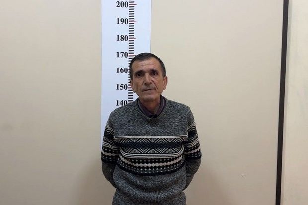 Gəncədə ictimai nəqliyyatda cibgirlikdə şübhəli bilinən şəxs ƏLƏ KEÇDİ