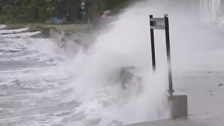 Avstraliyada 64 min insan işıqsız qalıb