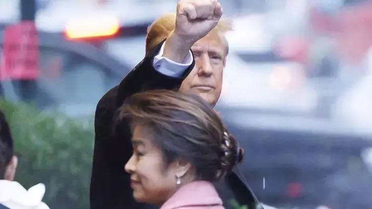 Tramp “zərərin ödənilməsi” işi üzrə ifadə verib