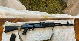 Xızı polisi silahlı şəxs və yarım kiloqrama yaxın narkotik aşkar edib