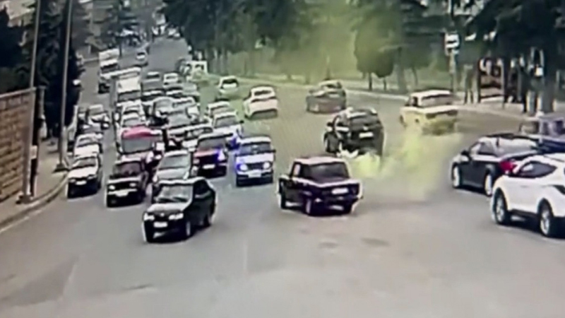 Toy karvanlarına qoşulub “avtoş”luq etdilər (FOTO/VİDEO)