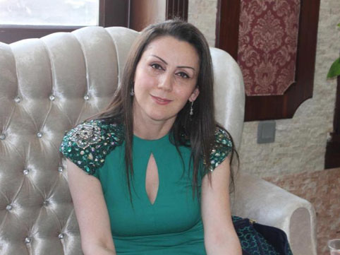 Gülyaz Məmmədova özünü tanınmaz hala saldı - FOTO
