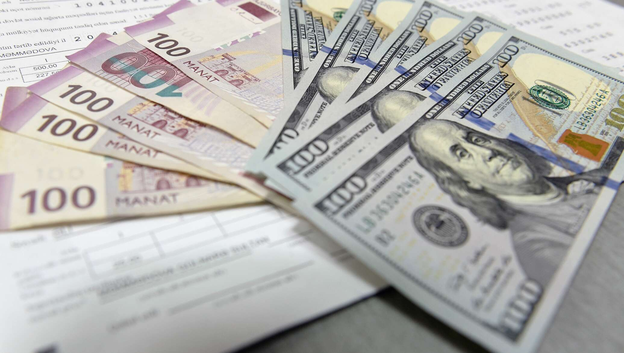 Dollara tələbat artıb: Manatın məzənnəsi dəyişəcəkmi? - VİDEO