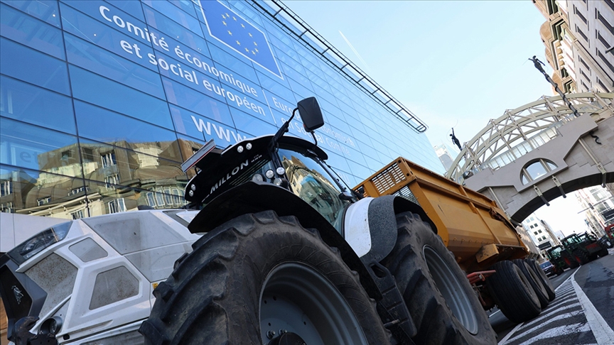 Aİ fermerlərin problemlərinin həlli yollarını axtarır