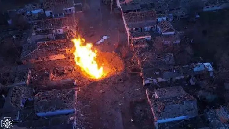 Ukraynanın 6 bölgəsinə hücum edilib