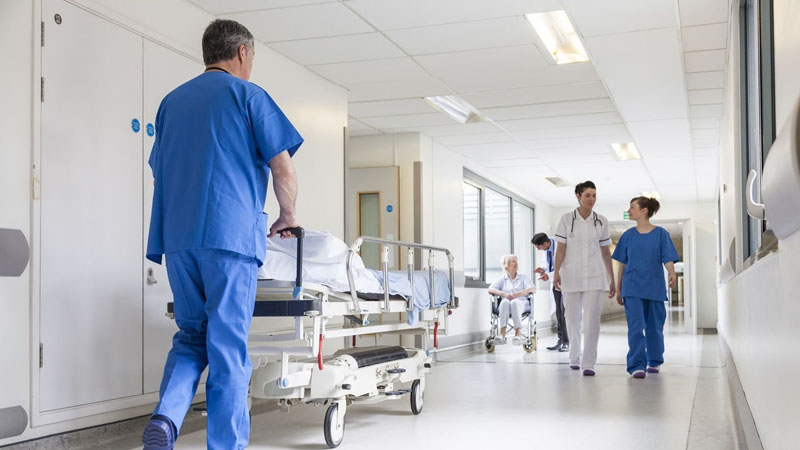 Bu xəstəxanada əməliyyat edilən ikinci xəstə də öldü - Bir həftədə iki hadisə