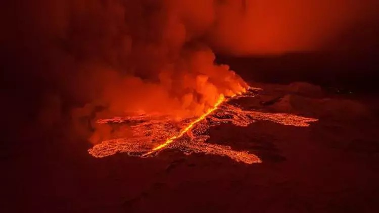 İslandiya yenidən fövqəladə vəziyyət elan edib