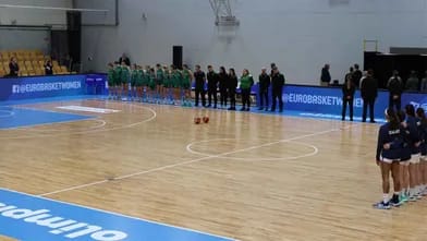 İrlandiya Qadın Basketbol Komandası İsrail komandasının əlini sıxmaqdan imtina etdi