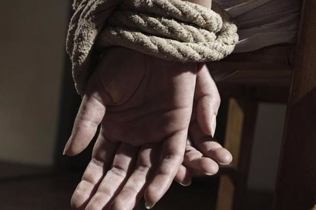 İranda tələbəyə ağır həbs cəzası verilib - FOTO