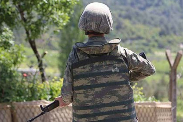 İranda iki nəfəri qətlə yetirən əsgər öldürülüb - FOTO