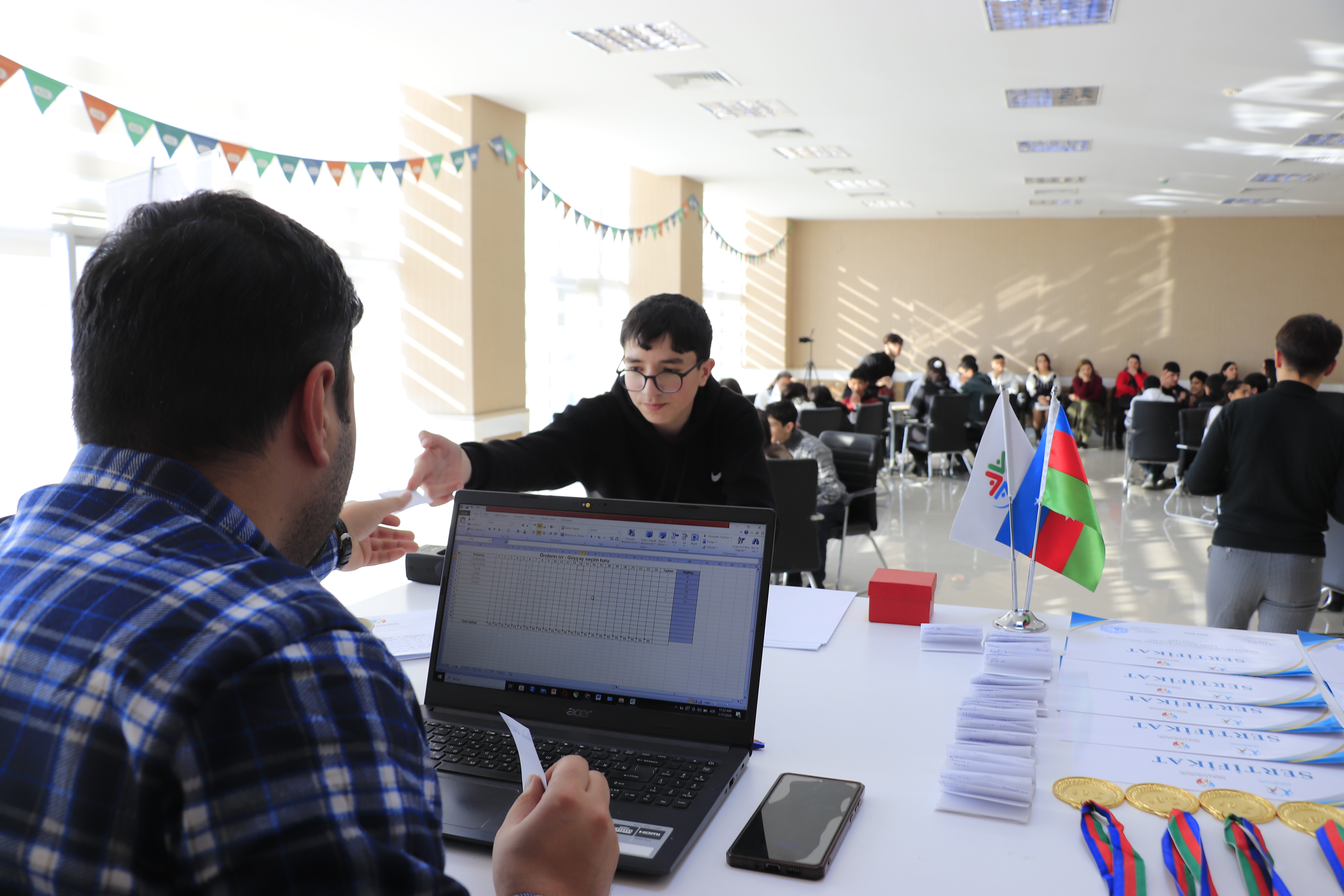 “İşıqlı Gələcək” Gənclər İctimai Birliyi “Öndərin izi” layihəsi üzrə seçim turlarını başa çatdırıb