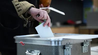 Berlində ümumi seçkilər təkrarlandı