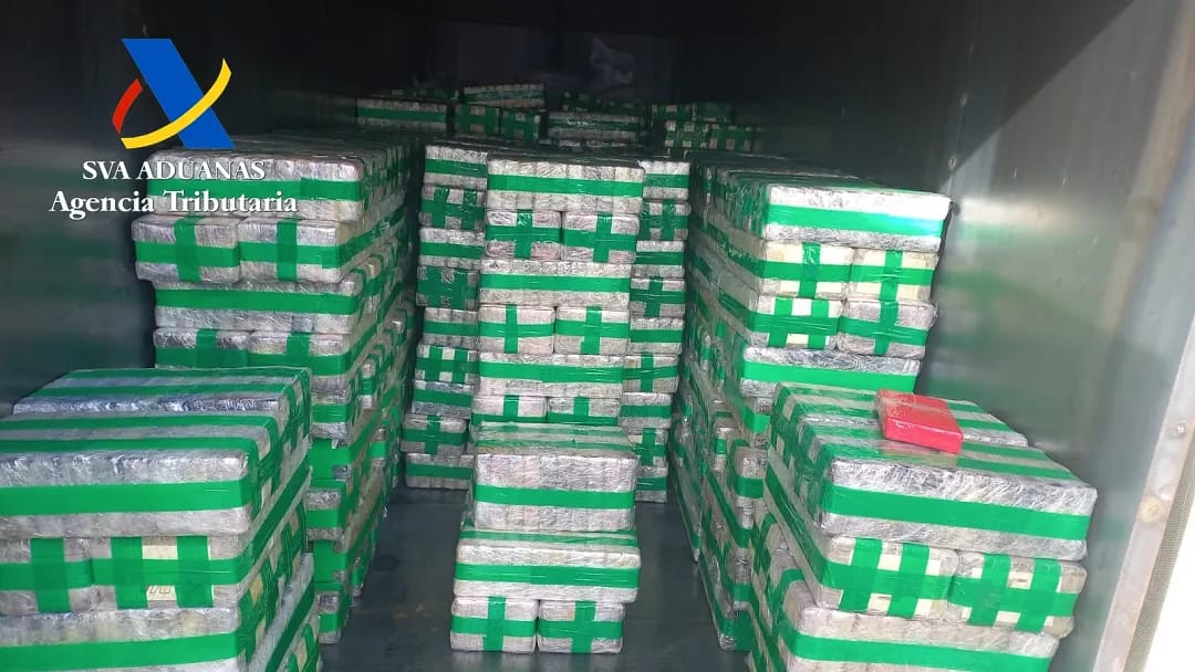 İspaniya polisi saxta elektrik generatorunda gizlədilən səkkiz ton kokain ələ keçirib