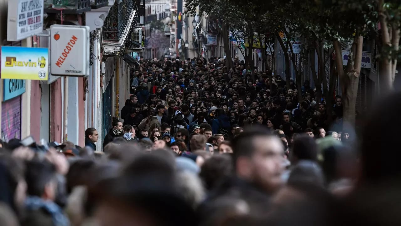 İspaniyanın əhalisi “immiqrantlar sayəsində” artır