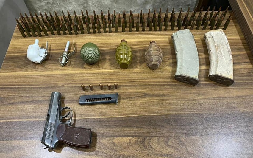 Xankəndidə xeyli sayda silah və sursatlar aşkarlanıb