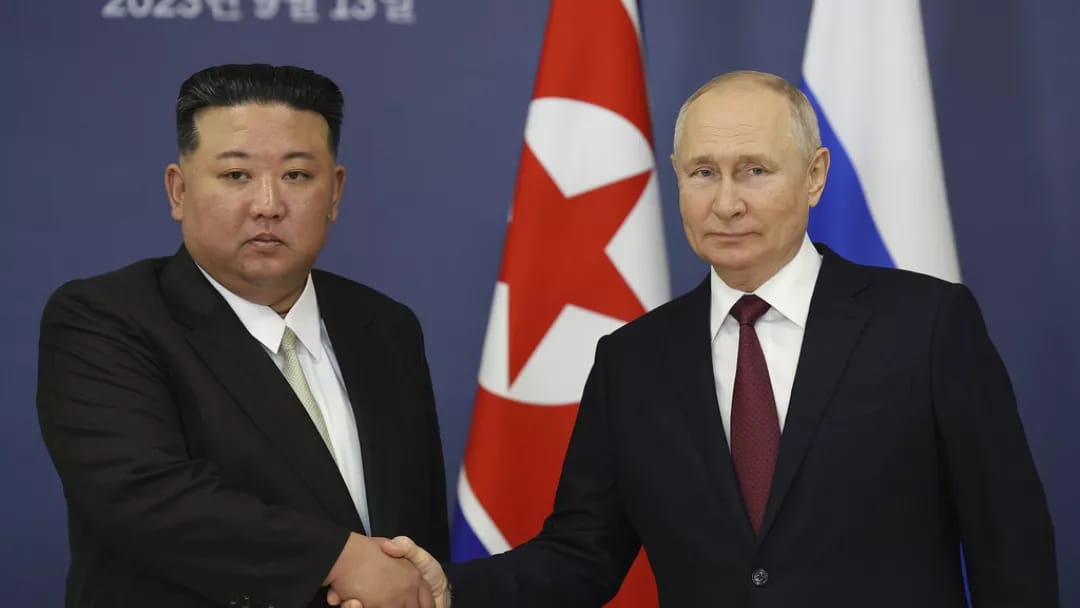 Putin Şimali Koreya liderinə avtomobil hədiyyə etdi
