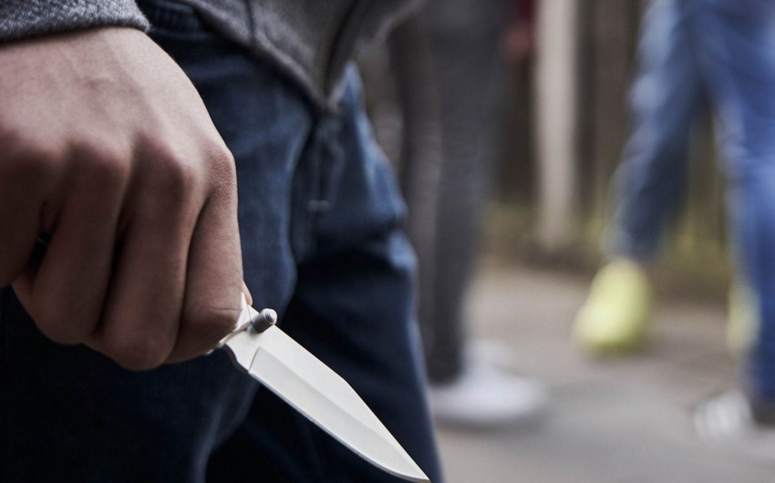 Sumqayıtda ata oğluna ağır xəsarət yetirib