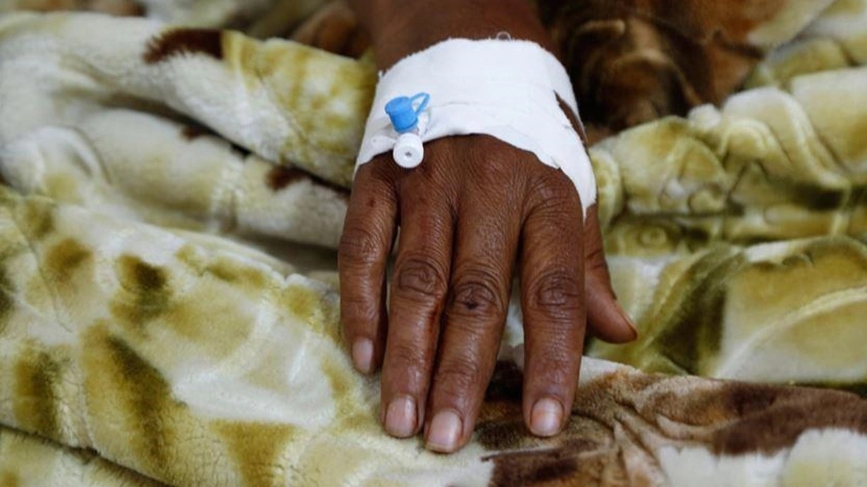 Bu ölkədə yayılan virus 20 nəfərin canını aldı - Həyəcan təbili çalındı