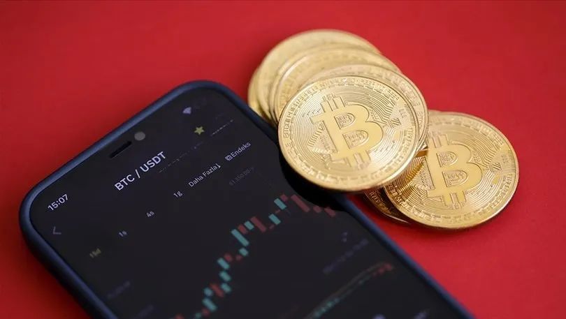 Spot Bitcoin 7,4 milyard dollarlıq xaricə çıxdı