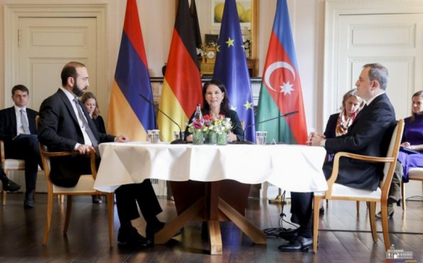 Almaniyada Azərbaycan-Ermənistan danışıqlarının birinci günü başa çatıb