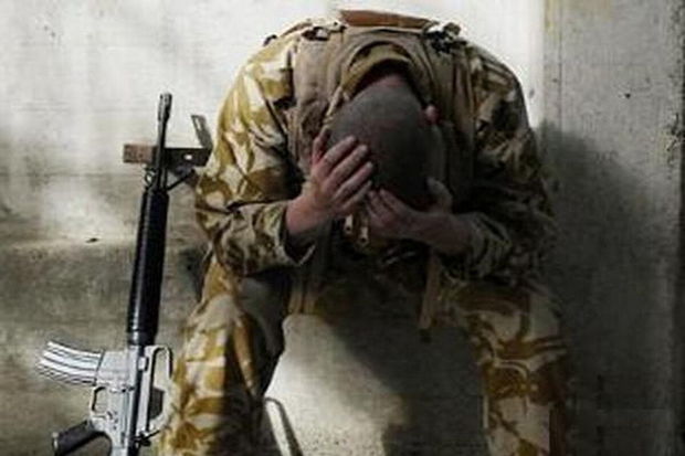 İranda daha bir əsgər intihar edib - FOTO