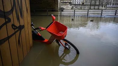 Fransada qasırğa: 3 nəfər ölüb