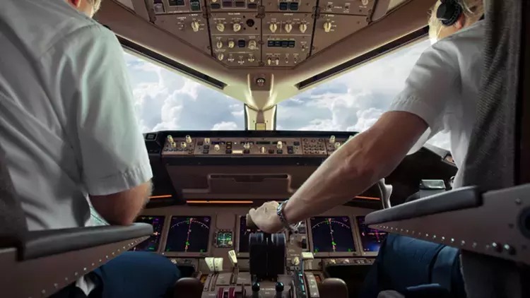 Uçuş zamanı yuxuya gedən pilotlar üçün qərar verilib