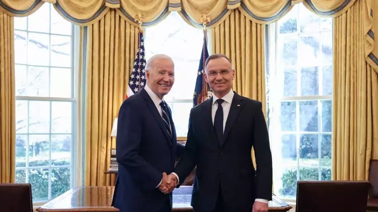 ABŞ Polşaya 1798 raket satışına icazə verib