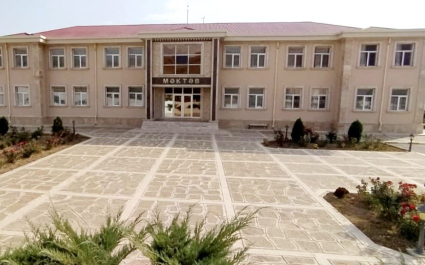 Şahbuzda məktəb direktoru işində yol verdiyi nöqsana görə vəzifəsindən azad olunub