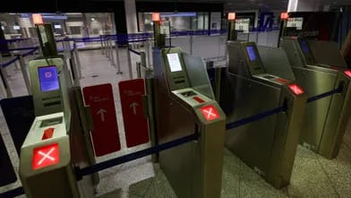 Almaniyada beş hava limanında işçilər tətil keçirir