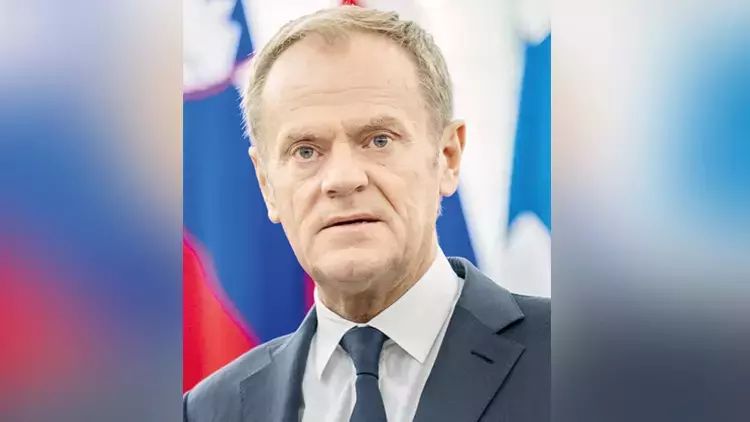 Polşa hökuməti 50 səfirini geri çağırıb