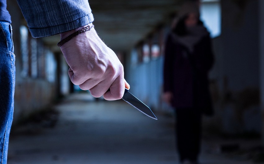 Kürdəmirdə yeniyetmələr arasında bıçaqlanma olub