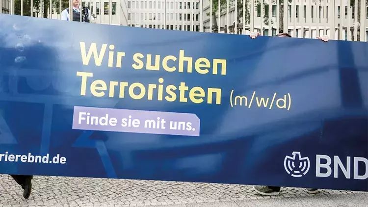 Alman kəşfiyyatı elanla agent axtarır