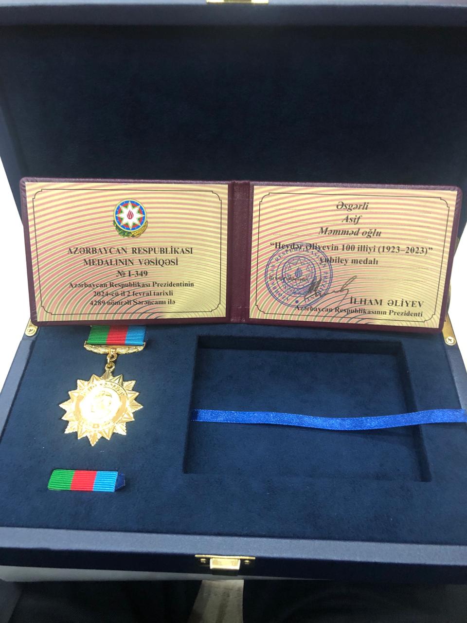 Prezident tanınmış QHT rəhbərini təltif etdi