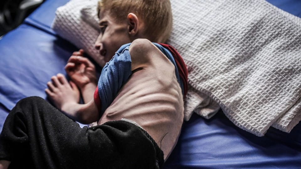 ÜST Qəzzada müalicə üçün evakuasiya edilməli 8 min xəstə olduğunu açıqlayıb