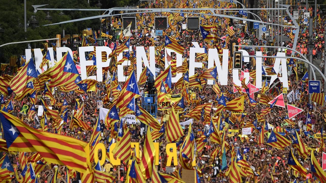 İspaniya Kataloniyada müstəqillik cəhdinin qarşısını almaq qərarına gəlib