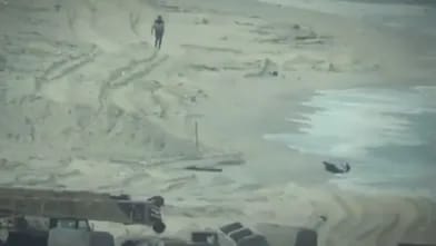 İsrail əsgərləri ağ bayraq daşıyan fələstinliləri öldürdü