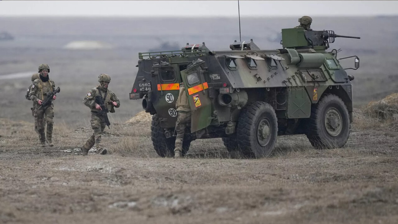 Fransa Ukraynaya yüzlərlə zirehli texnika və hava hücumundan müdafiə sistemi göndərəcək