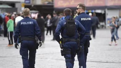 Finlandiyada 12 yaşlı uşaq atəş açdı