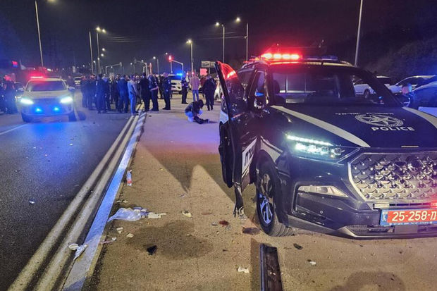 İsraildə polis əməkdaşlarına hücum: Terror aktı ola biləcəyi ehtimal edilir - FOTO