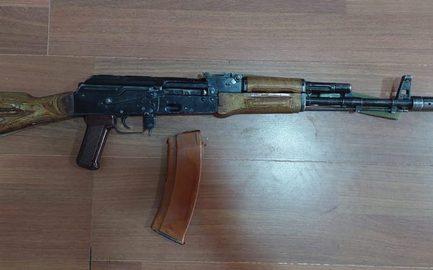 Beyləqanda saxlanılanlardan 5 kq narkotik və avtomat aşkarlanıb