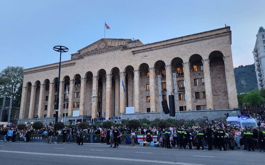 Gürcüstan parlamentində təhlükəsizlik tədbirləri gücləndirilib