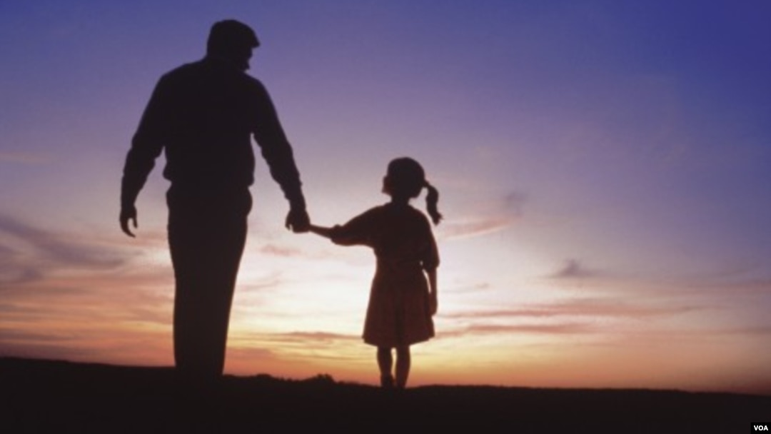 Lənkəranda məktəbli qıza atasının dostu təcavüz etdi: “Anana oxşayırsan...”